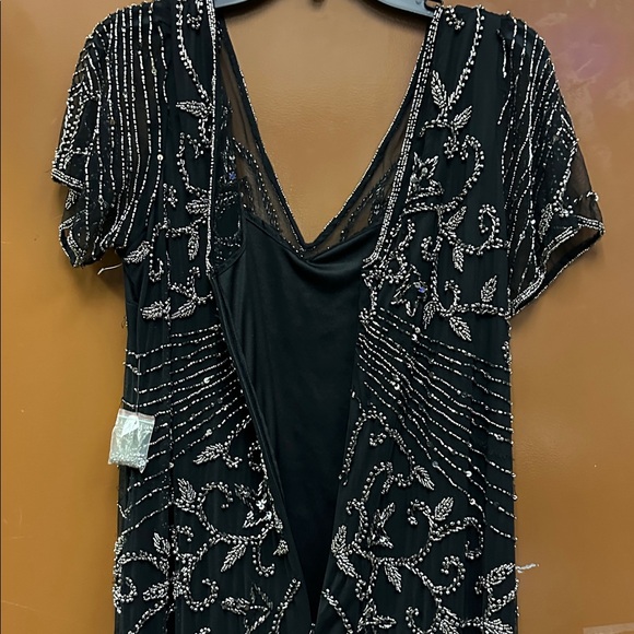 Pisarro Nights Beaded Mesh Column Gown Dress Size 18 - Picture 7 of 11